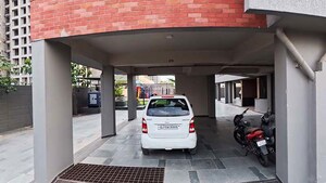 Parking in 4 BHK Apartment at Vavol – for Rent