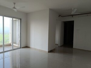 Room in 2 BHK Apartment at Puranik City Reserva, Ghodbunder Road – for Rent