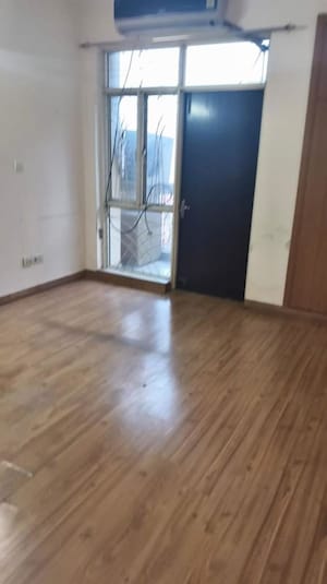3 BHK Apartment For Rent in Parsvnath Green Ville, Sector 48