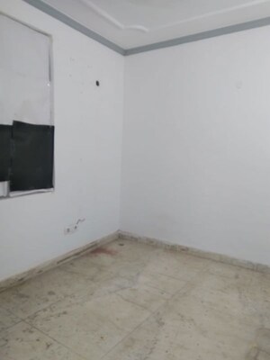 Room in 2 BHK Builder Floor at Vasant Kunj – for Rent