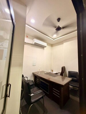  Office Space For Rent in Alkapuri