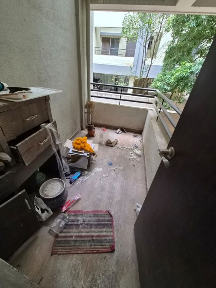 Balcony, nirmiti-ragdari-apartments 3 Bedroom 1200 Sq.Ft. Apartment In Aundh Pune 10493338