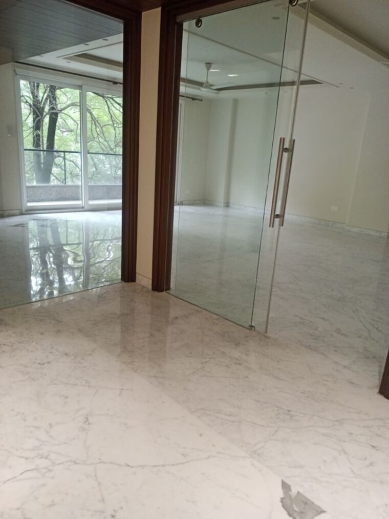 Room, hauz khas enclave 5 Bedroom 4600 Sq.Ft. Builder Floor In Hauz Khas Enclave Delhi 10493332