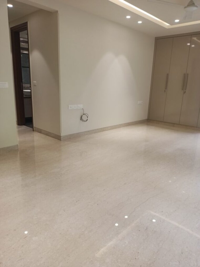 Room, hauz khas enclave 5 Bedroom 4600 Sq.Ft. Builder Floor In Hauz Khas Enclave Delhi 10493332