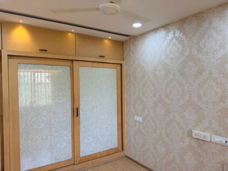 Room, hiranandani-brentwood-mumbai 3 Bedroom 1300 Sq.Ft. Apartment In Powai Mumbai 10493362