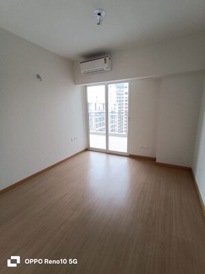 Room in 3 BHK Apartment at Godrej Woods, Sector 43 – for Rent