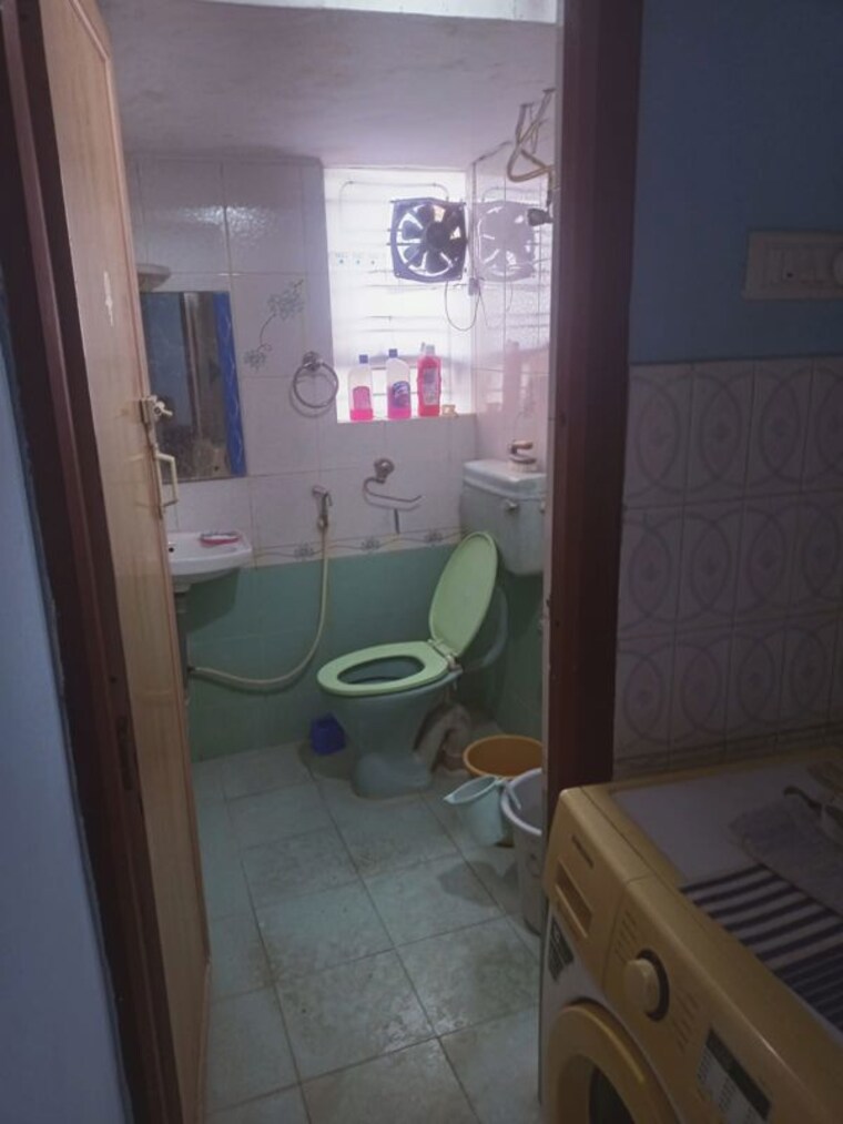 Bathroom, indiranagar 2 Bedroom 950 Sq.Ft. Apartment In Indiranagar Bangalore 10493383