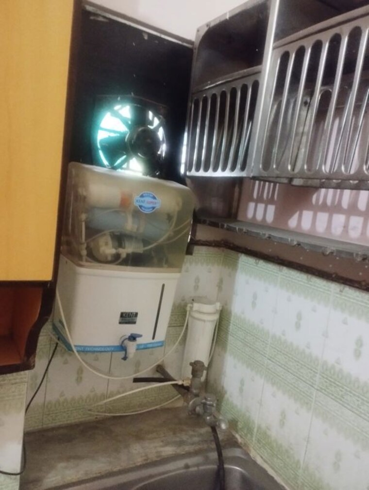 Kitchen, south extension i 2 Bedroom 200 Sq.Yd. Builder Floor In South Extension I Delhi 10493389