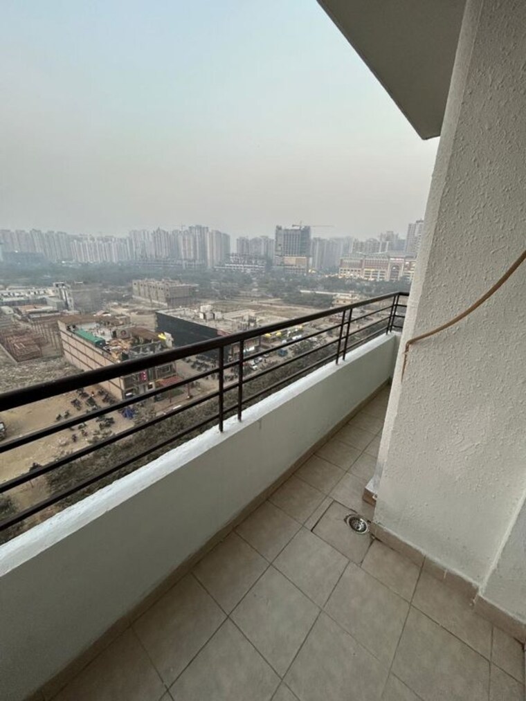 Balcony, gaur-city-7th-avenue 2 Bedroom 1040 Sq.Ft. Apartment In Sector 4 Greater Noida Greater Noida 10493397
