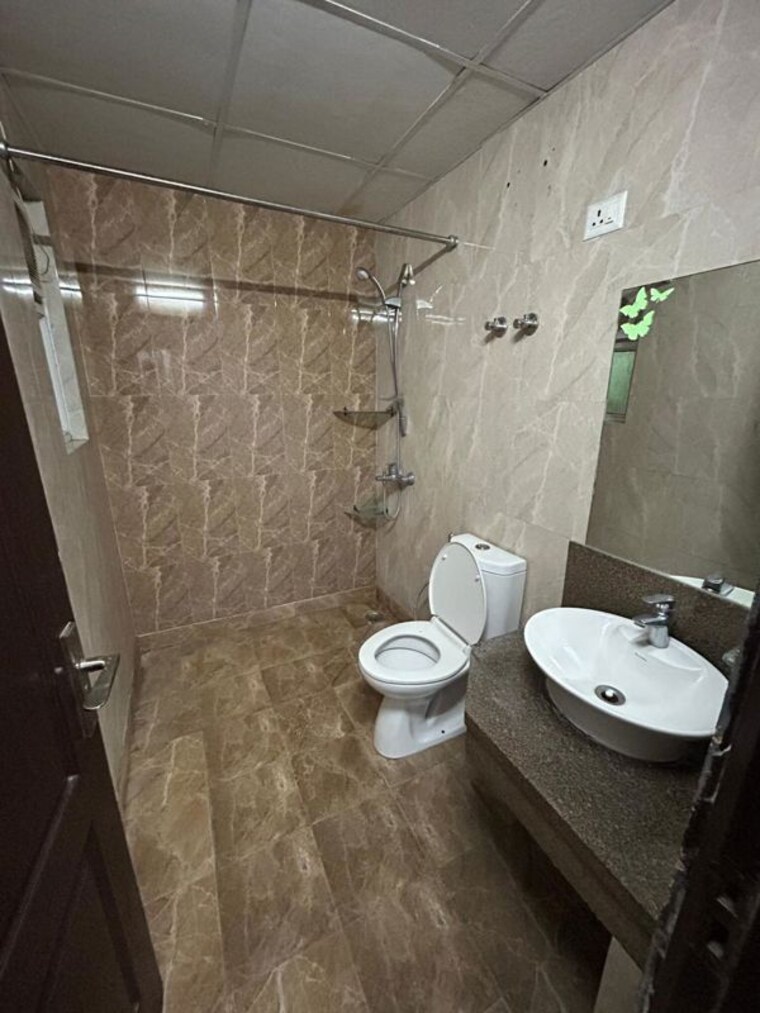 Bathroom, gaur-city-7th-avenue 2 Bedroom 1040 Sq.Ft. Apartment In Sector 4 Greater Noida Greater Noida 10493397