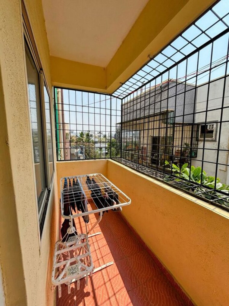 Balcony, victorian-view 3 Bedroom 1465 Sq.Ft. Apartment In Whitefield Bangalore 10493374