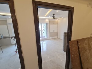 Room in 3.5 BHK Apartment at Rishita Mulberry Heights, Sushant Golf City – for Rent