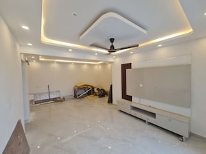 3.5 BHK Apartment For Rent in Rishita Mulberry Heights, Sushant Golf City
