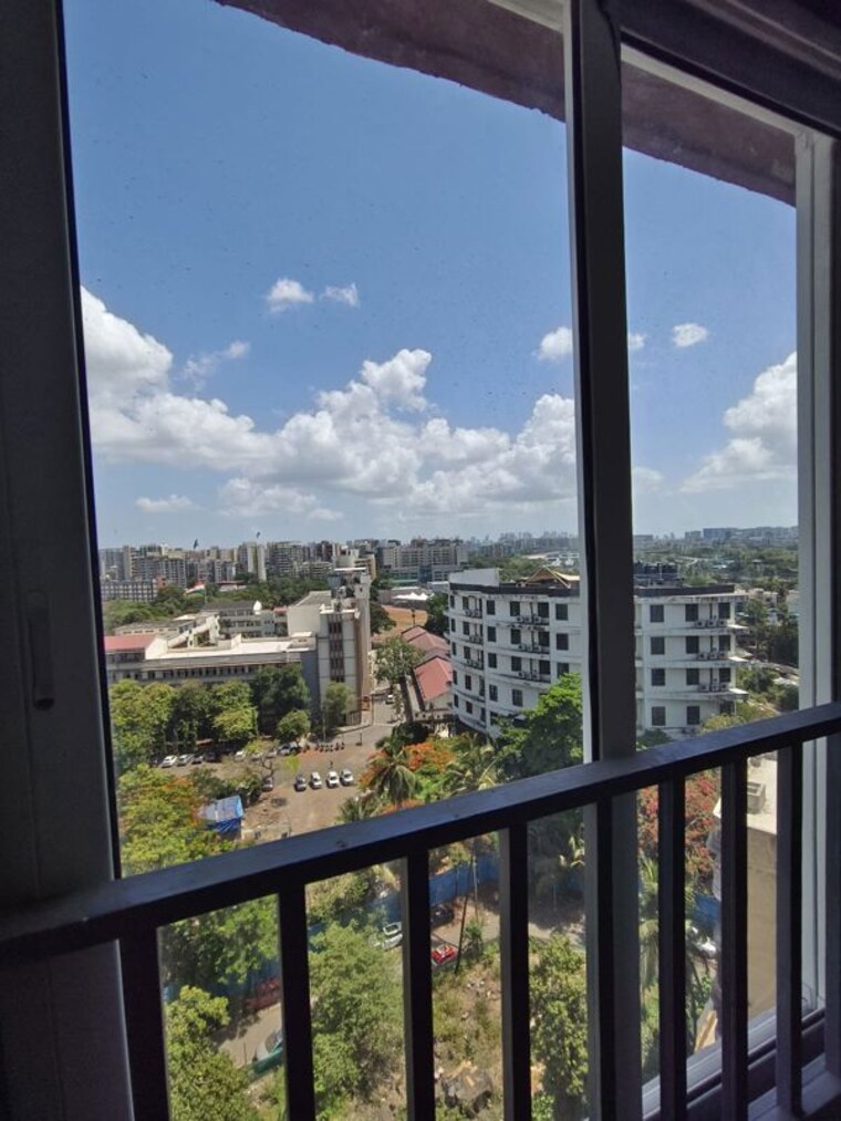 Swimming Pool, vidya vihar 1 Bedroom 440 Sq.Ft. Apartment In Vidya Vihar Mumbai 10493405