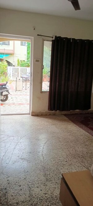 Parking in 2 BHK Apartment at Karia Konark Nagar Phase 1, Viman Nagar – for Rent
