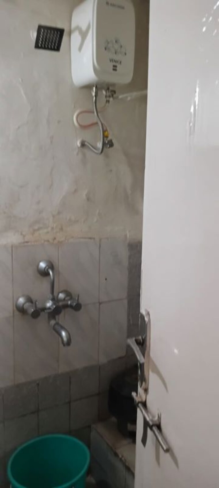 Bathroom, karia-konark-nagar-phase-1 2 Bedroom 1600 Sq.Ft. Apartment In Viman Nagar Pune 10493395