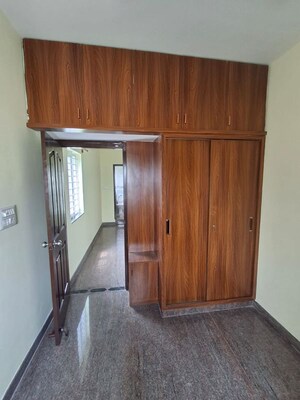 Furnished Amenities in 2 BHK Builder Floor at Devarachikkana Halli – for Rent