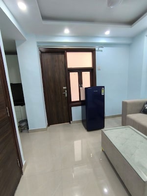 Building Lobby in 1 BHK Builder Floor at Saket – for Rent