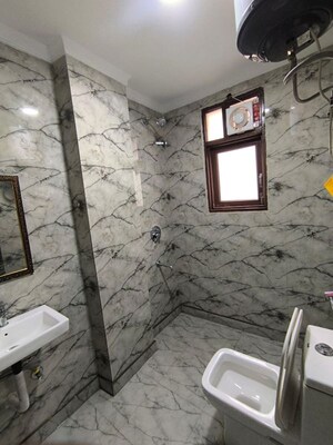 Bathroom in 1 BHK Builder Floor at Saket – for Rent