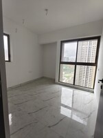 2 BHK 670 Sq.Ft. Apartment in Raymond Ten X Habitat
