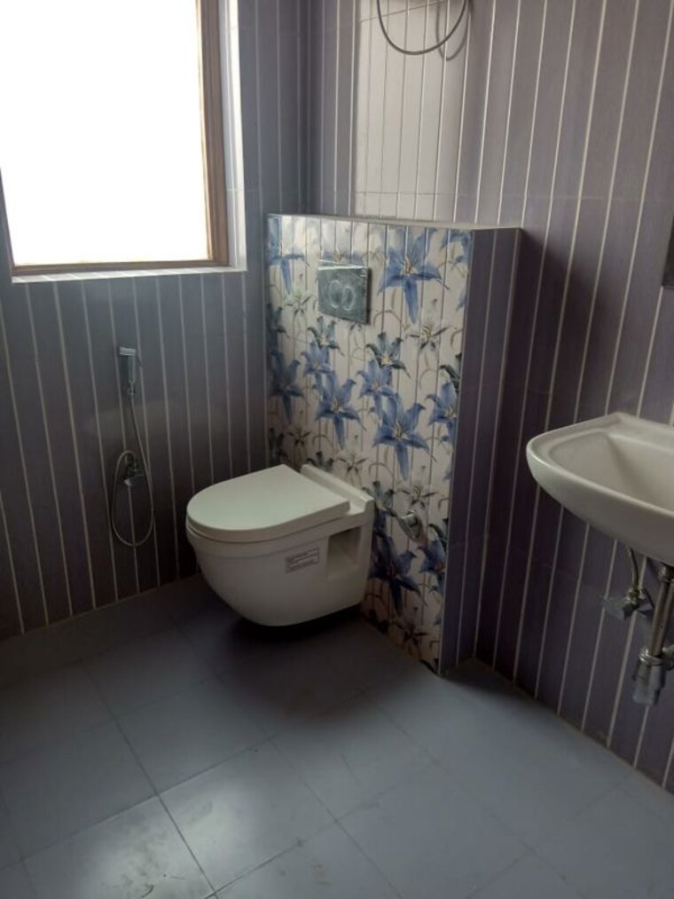 Bathroom, ireo-victory-valley 3 Bedroom 2350 Sq.Ft. Apartment In Sector 67 Gurgaon 10493484