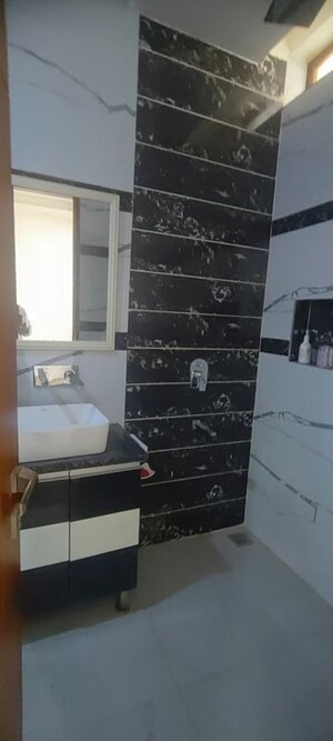 Staircase in 3 BHK Builder Floor at Sector 85 – for Rent