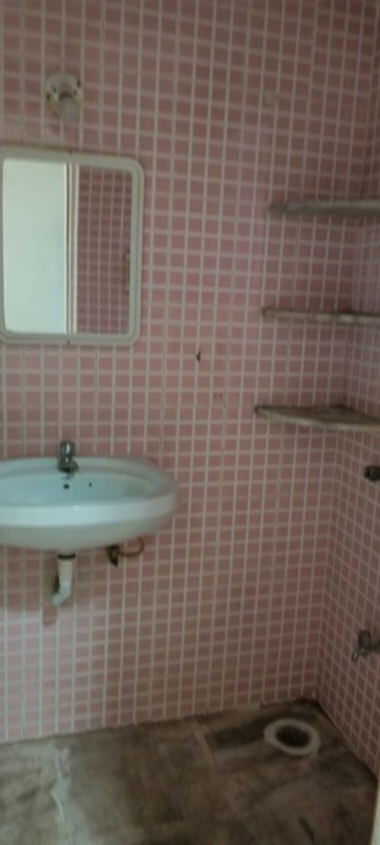 Bathroom, karia-konark-nagar-phase-1 3 Bedroom 2000 Sq.Ft. Villa In Viman Nagar Pune 10493425