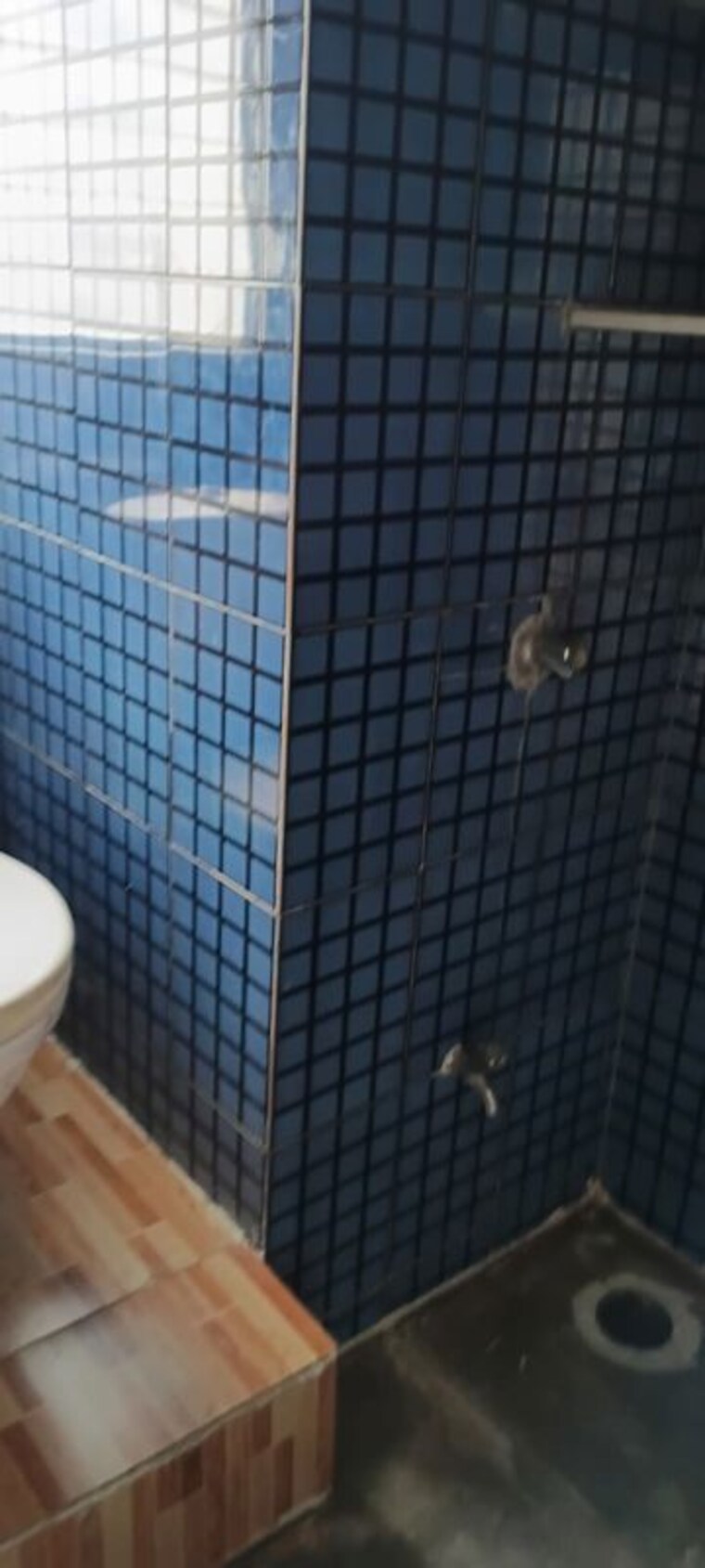 Bathroom, karia-konark-nagar-phase-1 3 Bedroom 2000 Sq.Ft. Villa In Viman Nagar Pune 10493425