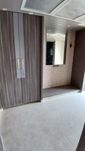 Room in 4 BHK Apartment at Hubtown Seasons, Chembur – for Rent