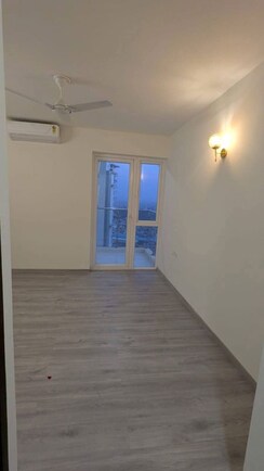 2 BHK + Pooja Room,Servant Room Apartment For Sale in Hero Homes Gurgaon