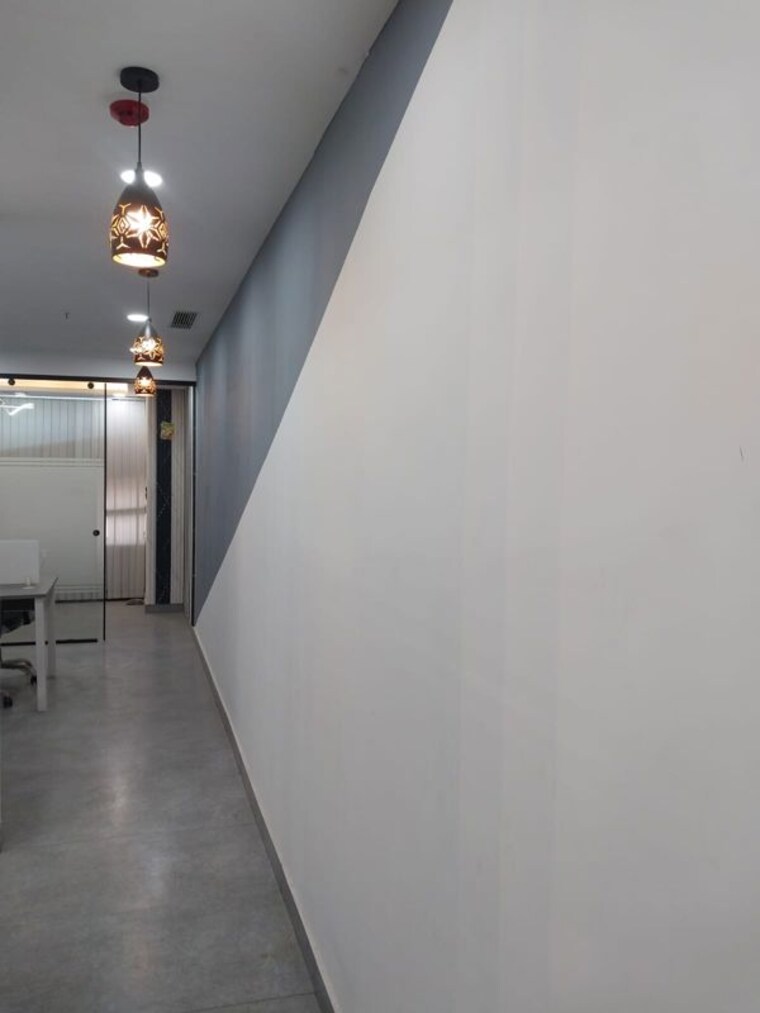 Room, bhutani-alphathum-commercial Commercial Office Space 532 Sq.Ft. In Sector 90 Noida 10493567
