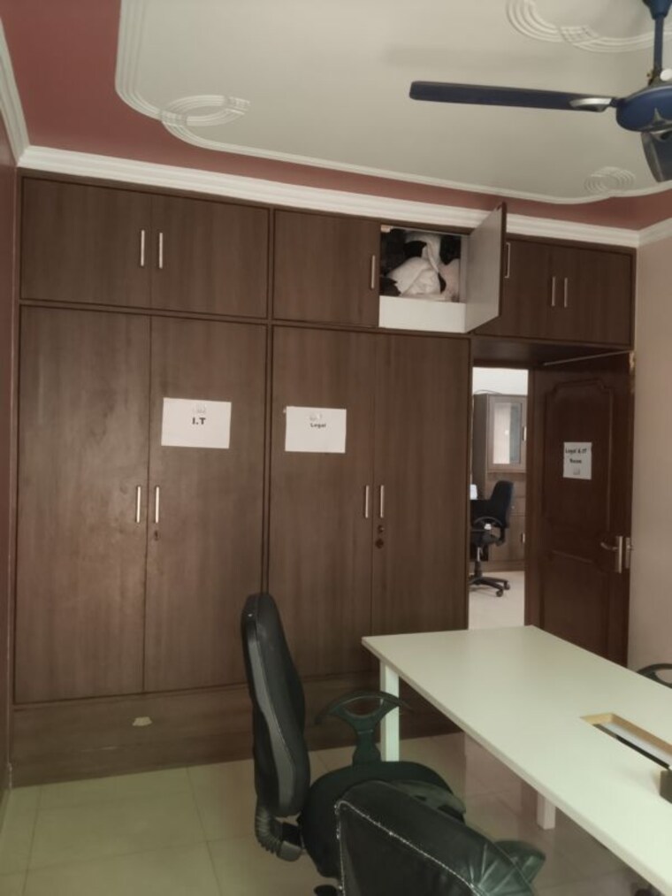 Kitchen, sarita vihar 3 Bedroom 1950 Sq.Ft. Builder Floor In Sarita Vihar Delhi 10493620