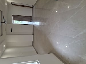 Furnished Amenities in 3 BHK Builder Floor at Adarsh Nagar – for Sale