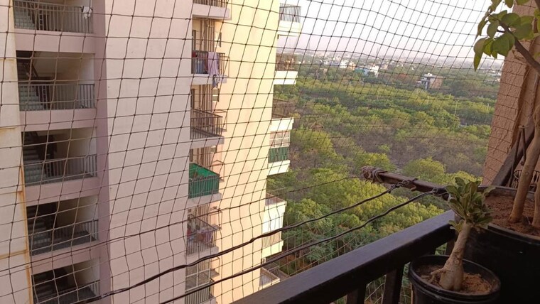 Balcony, gaur-atulyam 4 Bedroom 1665 Sq.Ft. Apartment In Omicron I Greater Noida Greater Noida 10493682