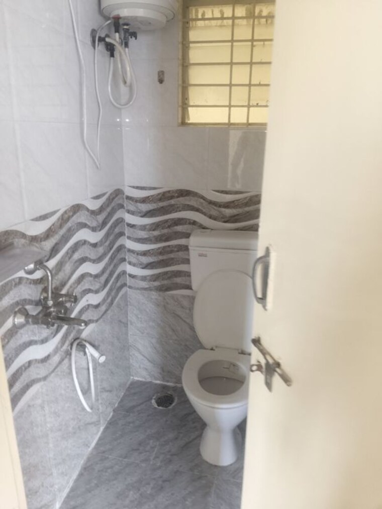 Bathroom, adithya-nilaya 2 Bedroom 950 Sq.Ft. Apartment In Kadubeesanahalli Bangalore 10493712