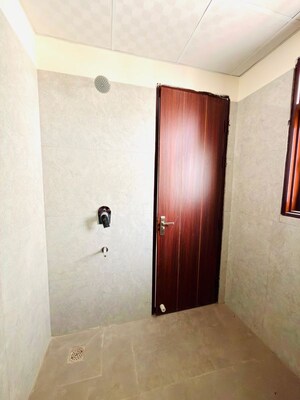Room in 2 BHK Apartment at Shree Vardhman Mantra, Sector 67 – for Rent