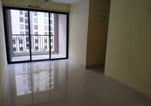 Room in 2 BHK Apartment at PS The 102, Joka – for Rent
