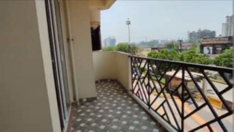 Balcony, saya-gold-avenue 3 Bedroom 1480 Sq.Ft. Apartment In Vaibhav Khand Ghaziabad 10491068