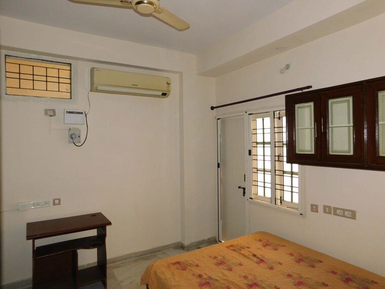 Bedroom, satyanarayana-enclave 2 Bedroom 1200 Sq.Ft. Apartment In Madinaguda Hyderabad 10493763