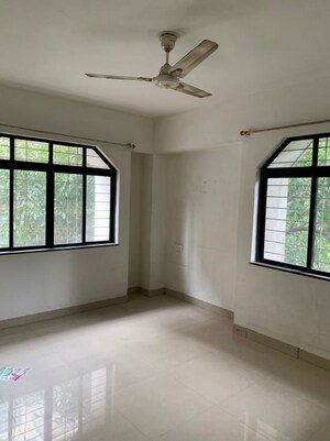 Room in 2 BHK Apartment at Mutha Hermes Drome Phase II, Viman Nagar – for Rent