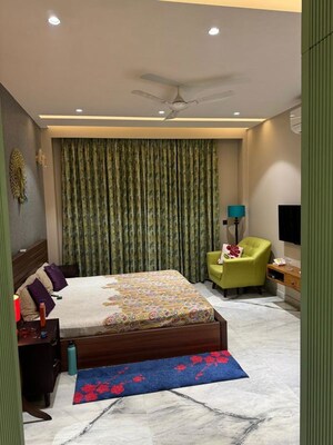 Bedroom in 4 BHK Builder Floor at Sector 55 – for Rent
