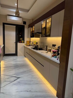 Kitchen in 4 BHK Builder Floor at Sector 55 – for Rent