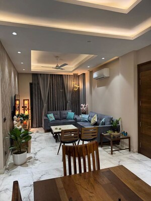 4 BHK Builder Floor For Rent in Sector 55