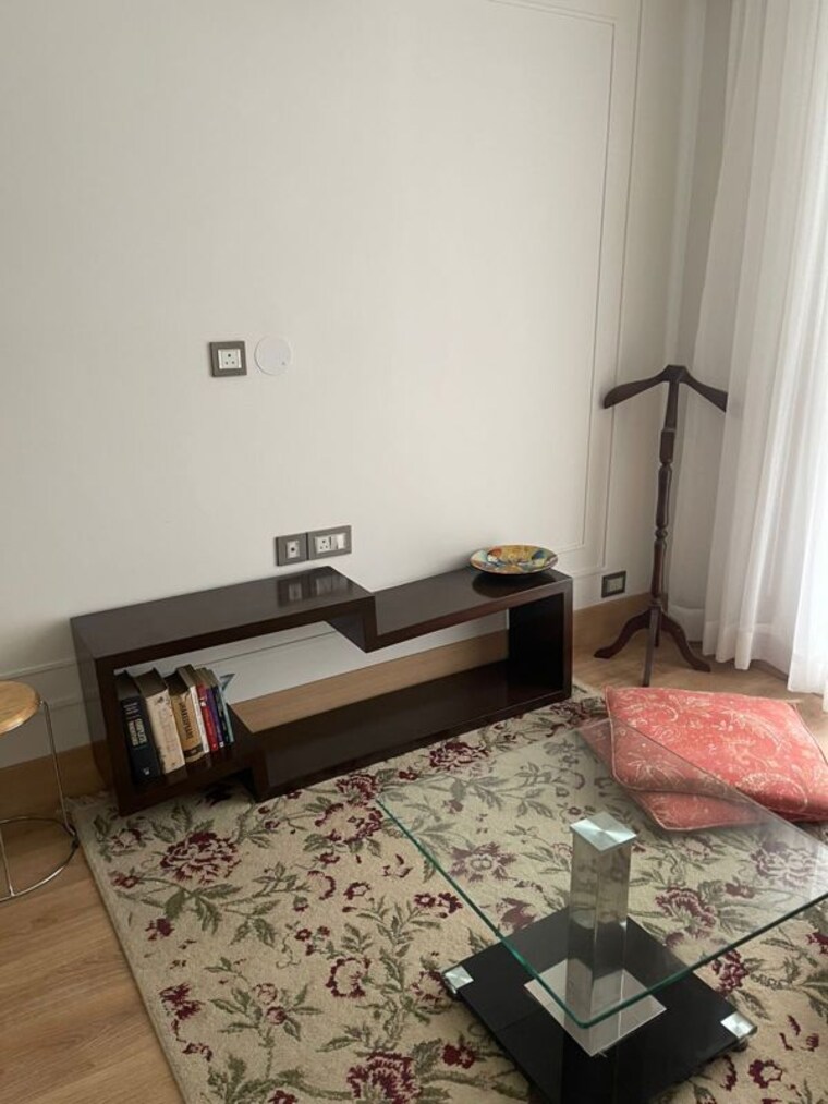 Bedroom, dlf-the-grove 4 Bedroom 270 Sq.Yd. Builder Floor In Sector 54 Gurgaon 10493728