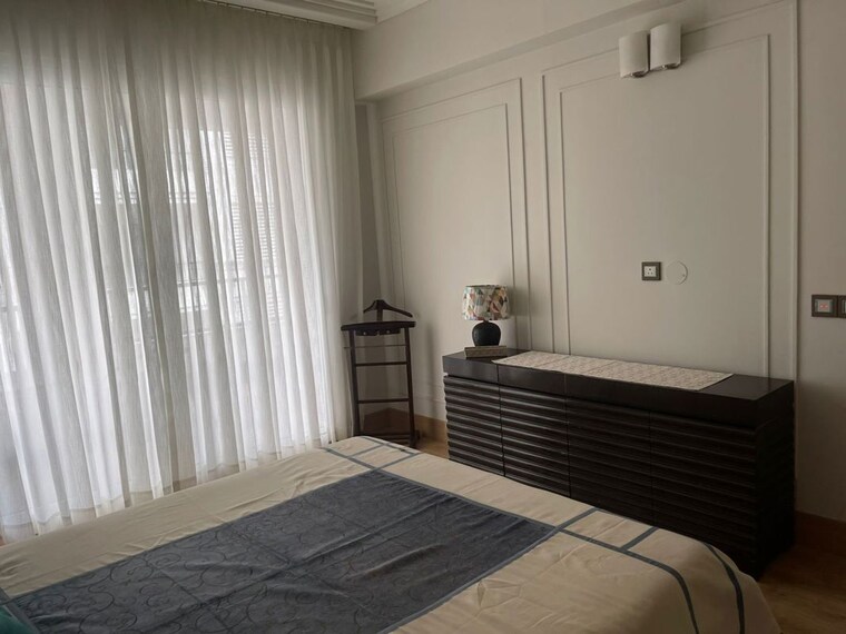 Bedroom, dlf-the-grove 4 Bedroom 270 Sq.Yd. Builder Floor In Sector 54 Gurgaon 10493728