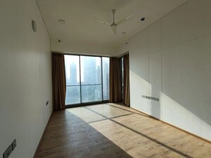 Room in 4 BHK Apartment at Rustomjee Crown, Prabhadevi – for Sale