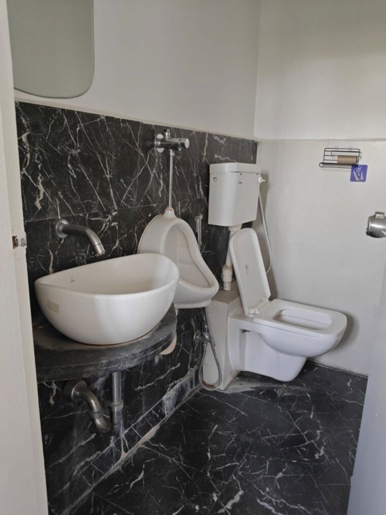 Washroom, shivajinagar Commercial Office Space 1300 Sq.Ft. In Shivajinagar Pune 10493808