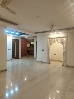 Room in 4 BHK Builder Floor at Kohli One Malibu Town, Sector 47 – for Rent