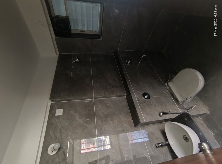 Attached Bathroom, omkar-varad-residency 2.5 Bedroom 85 Sq.Mt. Apartment In Bhumkar Nagar Pune 10493853