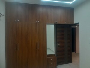 Furnished Amenities in 2 BHK Builder Floor at Nri Layout – for Rent